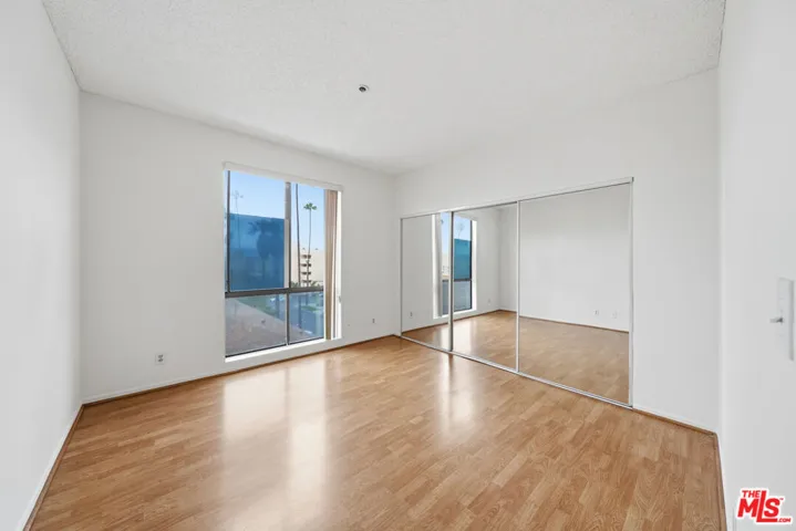 533 S St Andrews Place 313, Los Angeles, California 90020