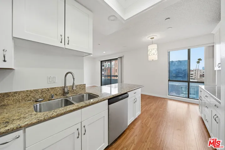 533 S St Andrews Place 313, Los Angeles, California 90020