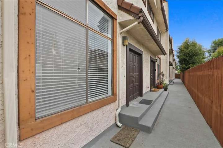 2501 W Grand Avenue 1, Alhambra, California 91801