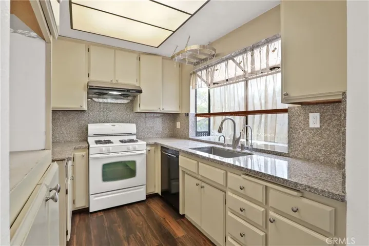 2501 W Grand Avenue 1, Alhambra, California 91801