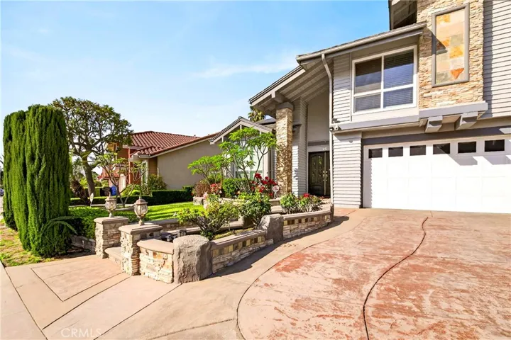 66 Hunter Point, Phillips Ranch, California 91766
