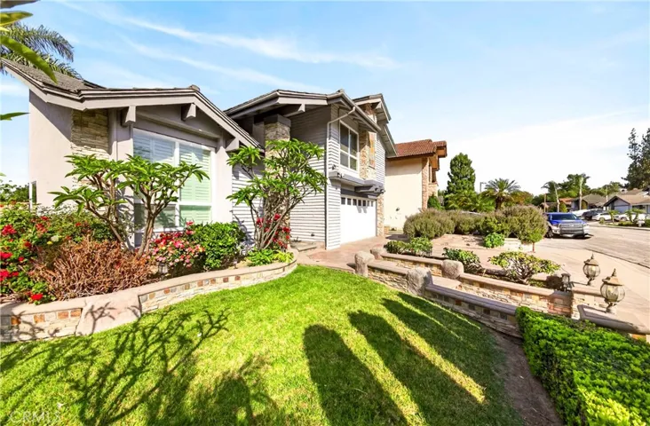 66 Hunter Point, Phillips Ranch, California 91766