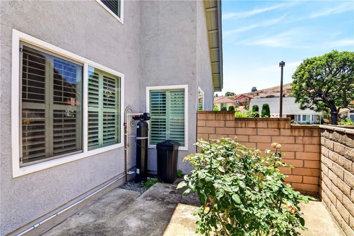 66 Hunter Point, Phillips Ranch, California 91766