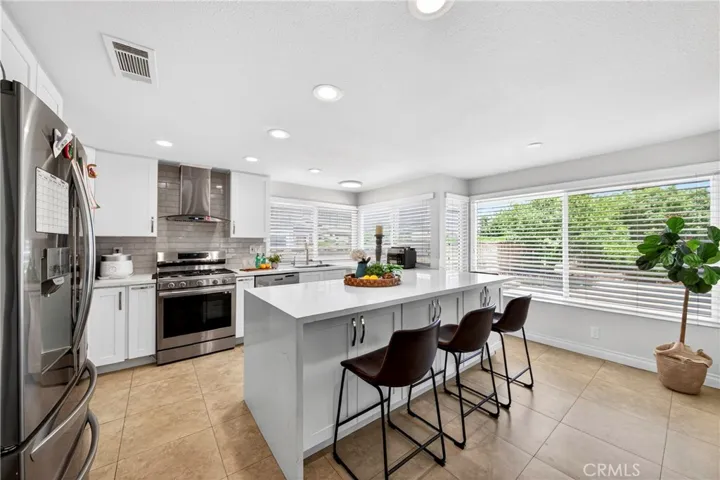 66 Hunter Point, Phillips Ranch, California 91766