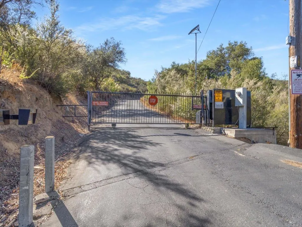 Private Gate