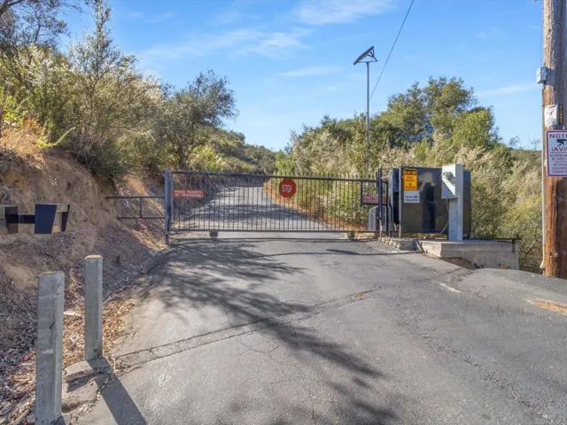 Private Gate