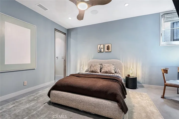 216 4th, Manhattan Beach, California 90266