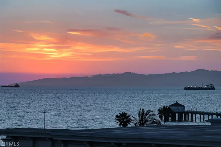 216 4th, Manhattan Beach, California 90266