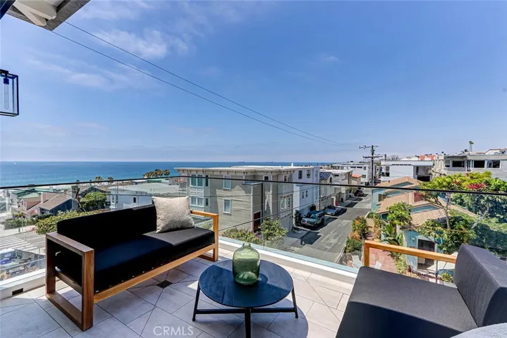 216 4th, Manhattan Beach, California 90266