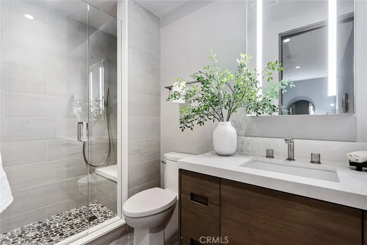 216 4th, Manhattan Beach, California 90266