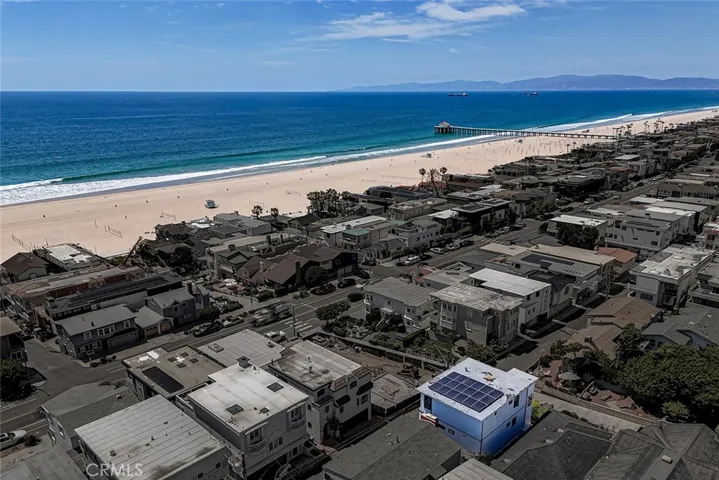216 4th, Manhattan Beach, California 90266