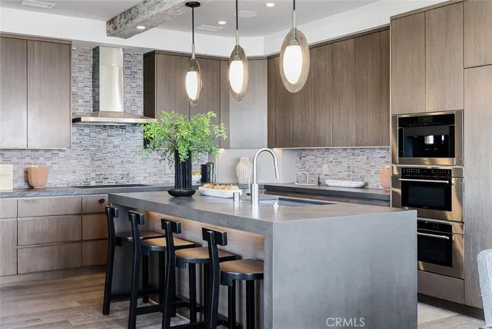 216 4th, Manhattan Beach, California 90266