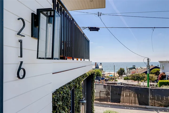 216 4th, Manhattan Beach, California 90266