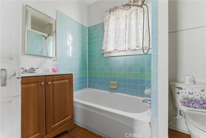 1107 Mahanna, Long Beach, California 90813