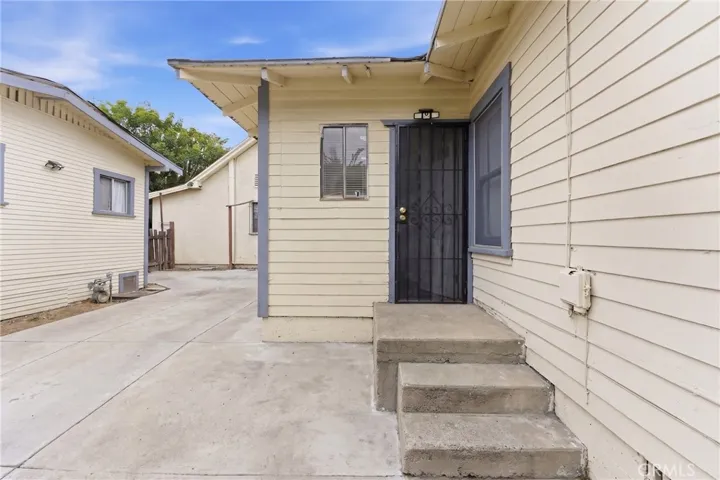 Unit #2 1 bed 1 bath