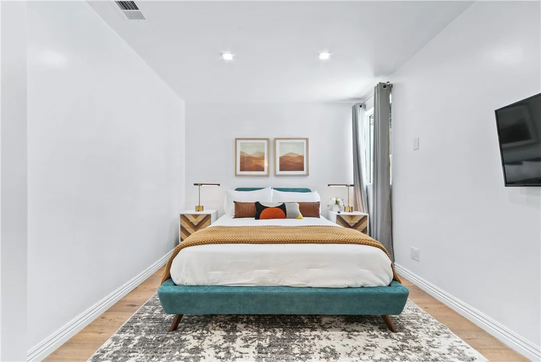 BEDROOM 1