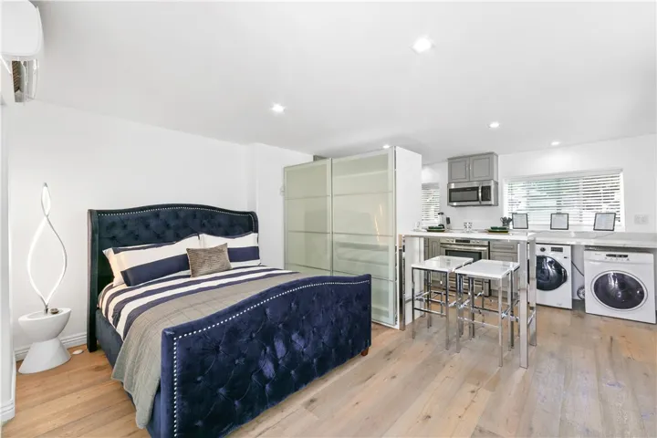 GUEST SUITE/ BEDROOM 5
