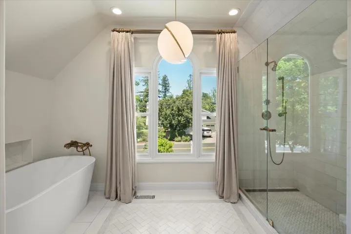 17506 Vineland Avenue, Monte Sereno, California 95030