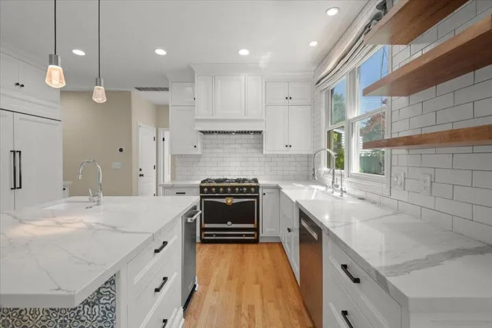 17506 Vineland Avenue, Monte Sereno, California 95030