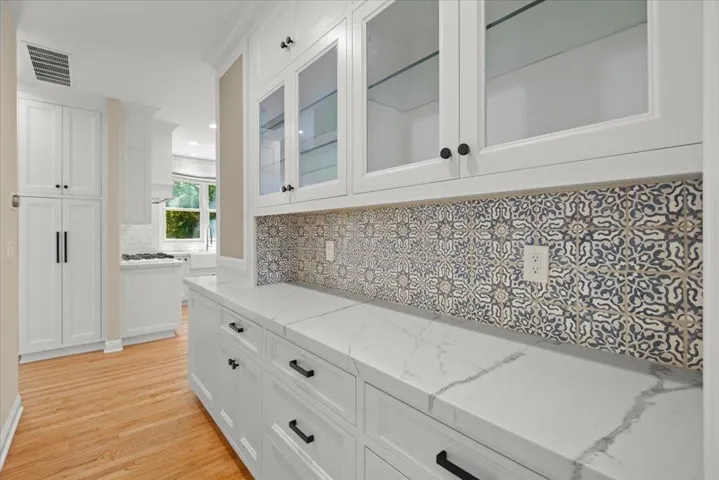 17506 Vineland Avenue, Monte Sereno, California 95030