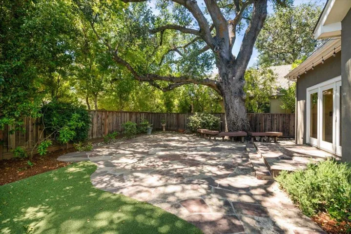 17506 Vineland Avenue, Monte Sereno, California 95030