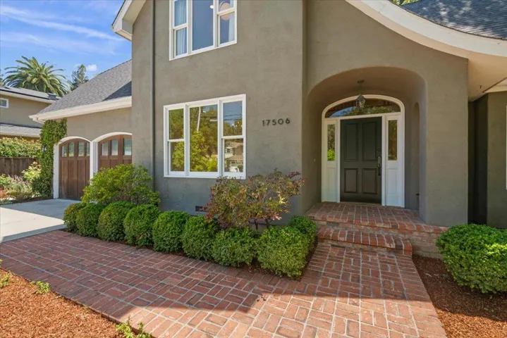 17506 Vineland Avenue, Monte Sereno, California 95030
