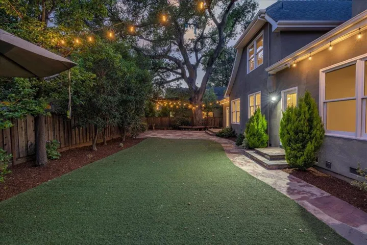 17506 Vineland Avenue, Monte Sereno, California 95030
