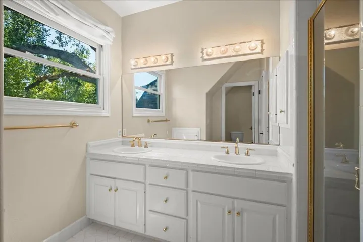 17506 Vineland Avenue, Monte Sereno, California 95030