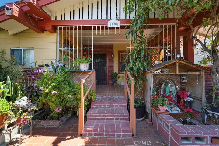3990 La Salle, Los Angeles, California 90062