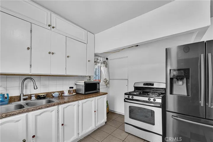 3990 La Salle, Los Angeles, California 90062