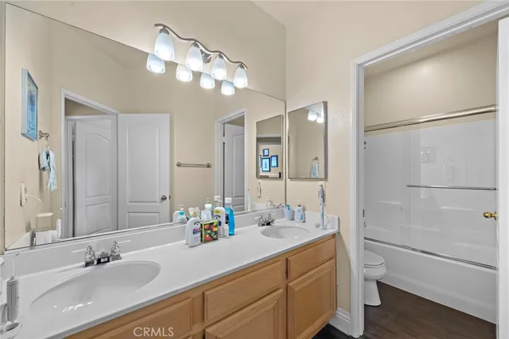 Upstairs Hall Bath