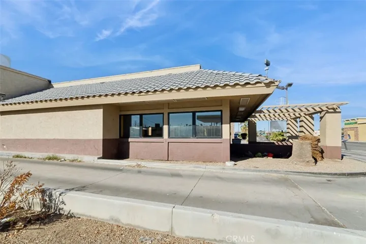 379 S Lovekin, Blythe, California 92225