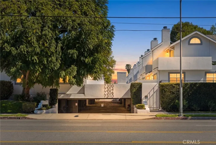 7304 Balboa #C townhome