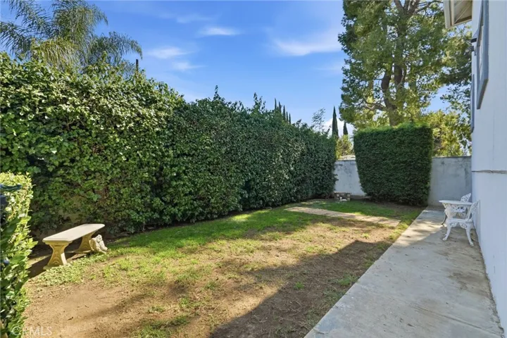 7304 Balboa #C townhome  - Dog Park