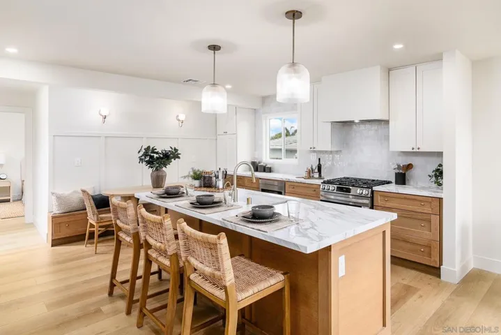 3722 Dixon Pl, San Diego, California 92107