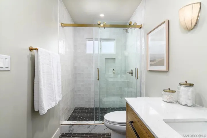 3722 Dixon Pl, San Diego, California 92107