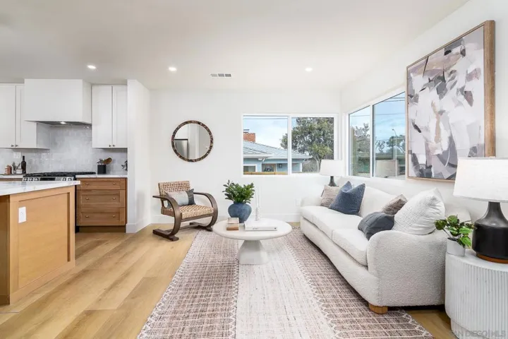 3722 Dixon Pl, San Diego, California 92107