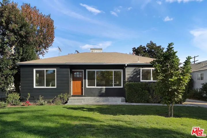 5318 Teesdale Avenue, Valley Village, California 91607