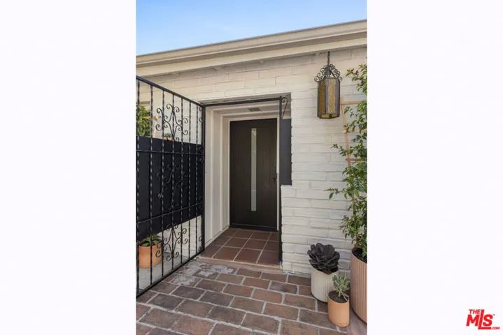 4918 Seldner Avenue, Los Angeles, California 90032