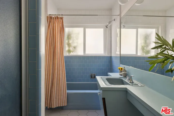 4918 Seldner Avenue, Los Angeles, California 90032