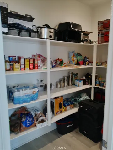 Walk in pantry