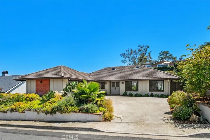 3191 Bonn, Laguna Beach, California 92651