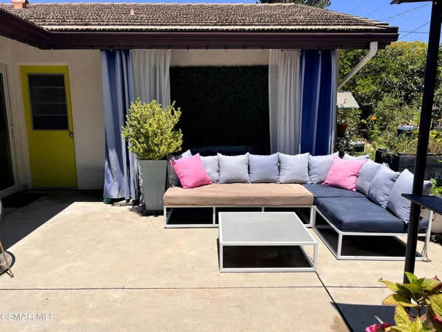 RCH-Backyard-Patio-04