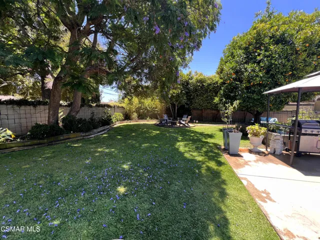 RCH-Backyard-Lawn-02