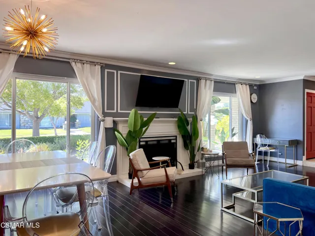 RCH-DiningRoom-LvingRoom-03