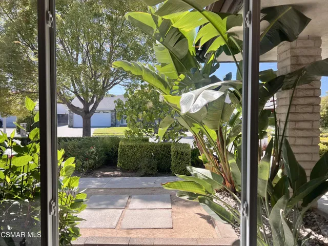 RCH-LivingRoom-Window-01