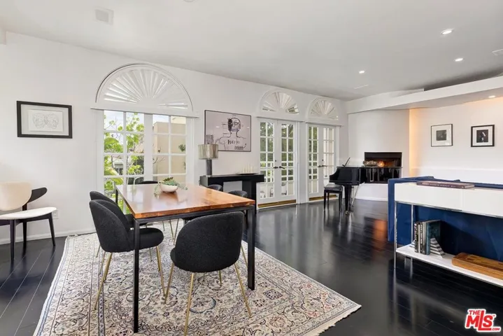 9921 Durant Drive 2, Beverly Hills, California 90212