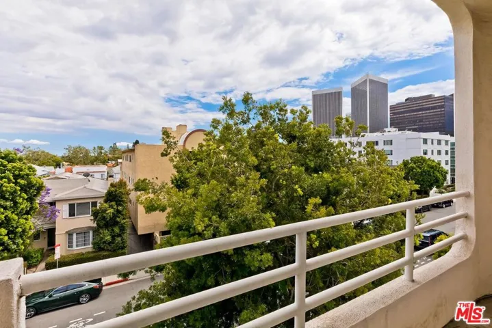 9921 Durant Drive 2, Beverly Hills, California 90212