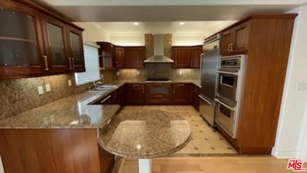 Stainless Steel Appliances.