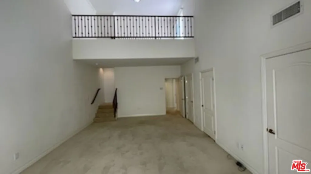 Very High Ceilings in​​‌​​​​‌​​‌‌​​‌​​​‌‌​​​‌​​‌‌​​‌‌​​‌‌​​​​ Primary
